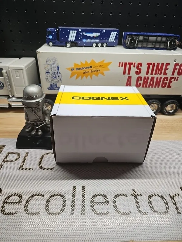 Камера машинного зрения IS2801M-24520-EC COGNEX Deep Learning AI Vision Edge Cam — фото лота 1