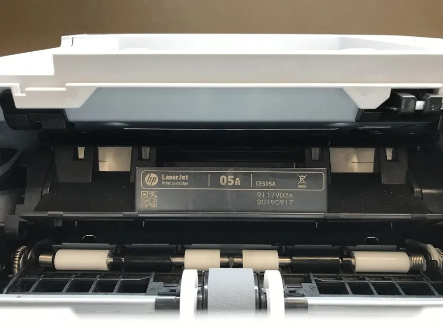 Лазерный принтер HP Laserjet P2035 Monochrome Workgroup Laser Printer 53k pg ct