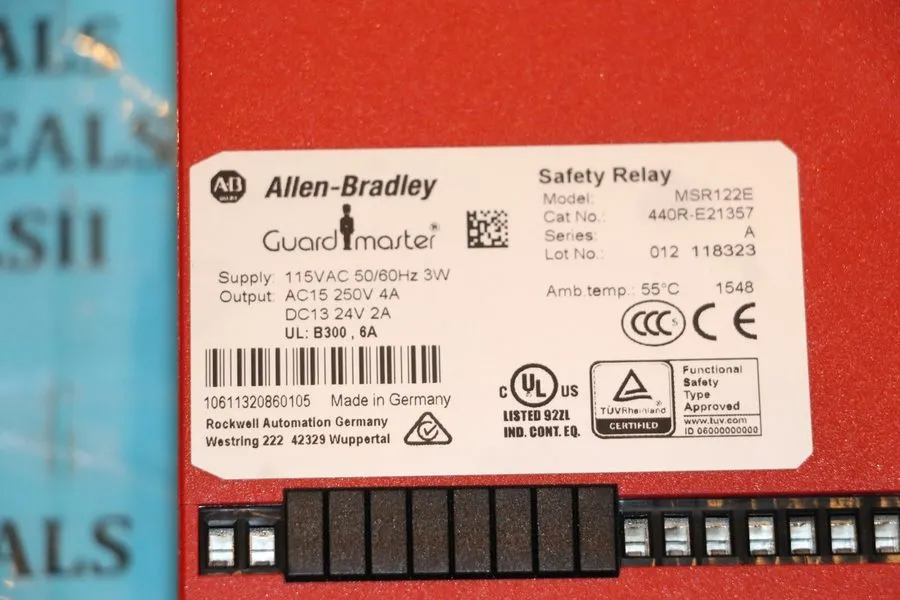 Реле безопасности Allen Bradley 440R-E21357 Series A GuardMaster Relay MSR122E 1