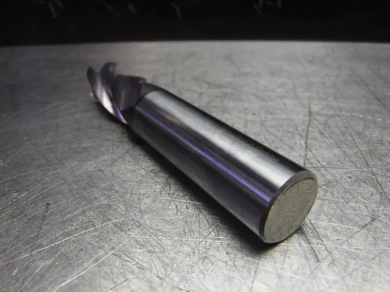 Режущий инструмент CTMI 5/8" Carbide Endmill 4 Flute 5/8 x 5/8 4F .060 Crnr Rad  — фото лота 2