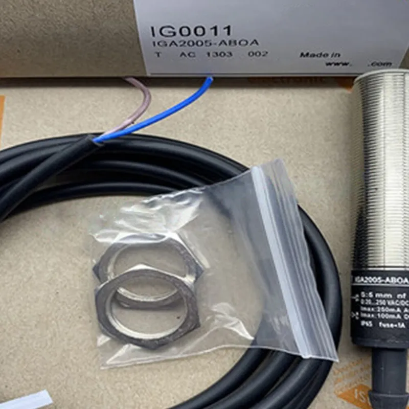 Датчик приближения IGA2005-ABOA IFM Efector Proximity Sensor, 20-250VAC/DC, 45-6