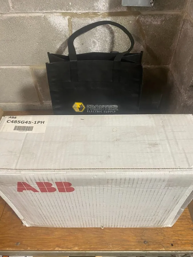 Конденсатор ABB C485G45-1PH Power Factor Correction Capacitor — фото лота 1