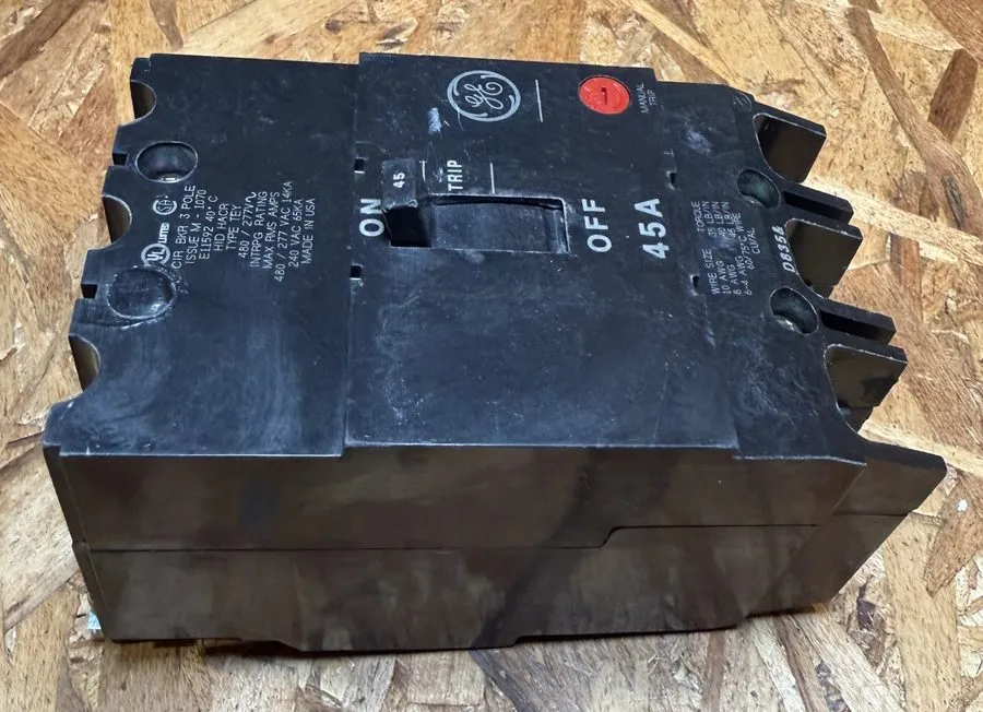 Автоматический выключатель GE TEY345 45A 3-Pole 480V Circuit Breaker Manual Trip