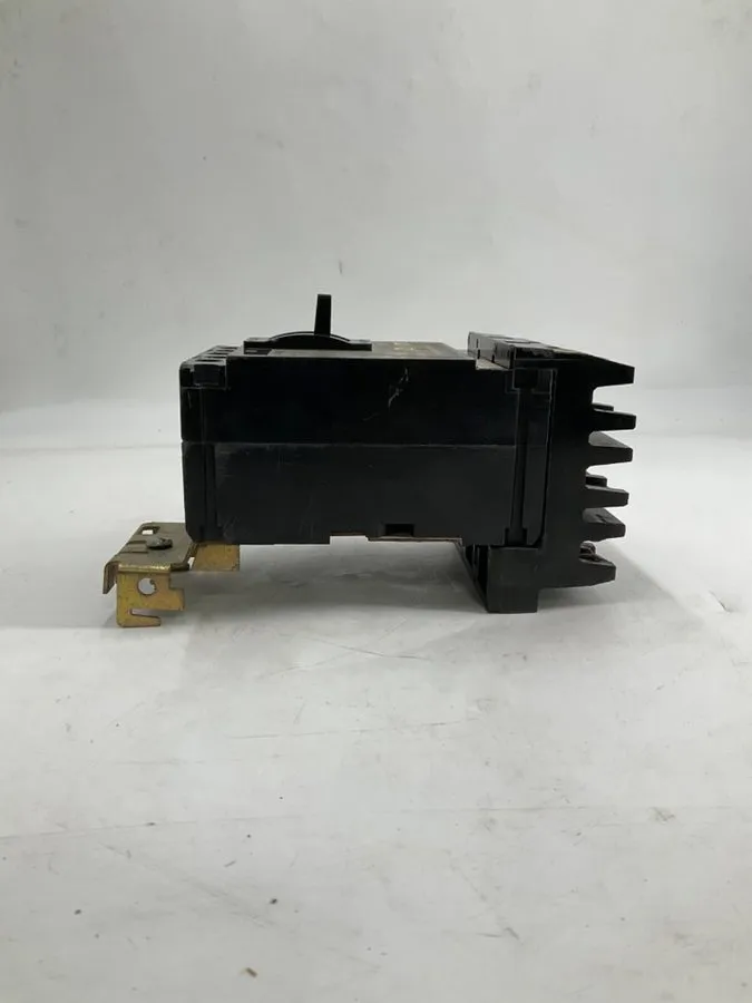 Автоматический выключатель Square D FA34030 Circuit Breaker 30A 3 Pole 480V 3P 3