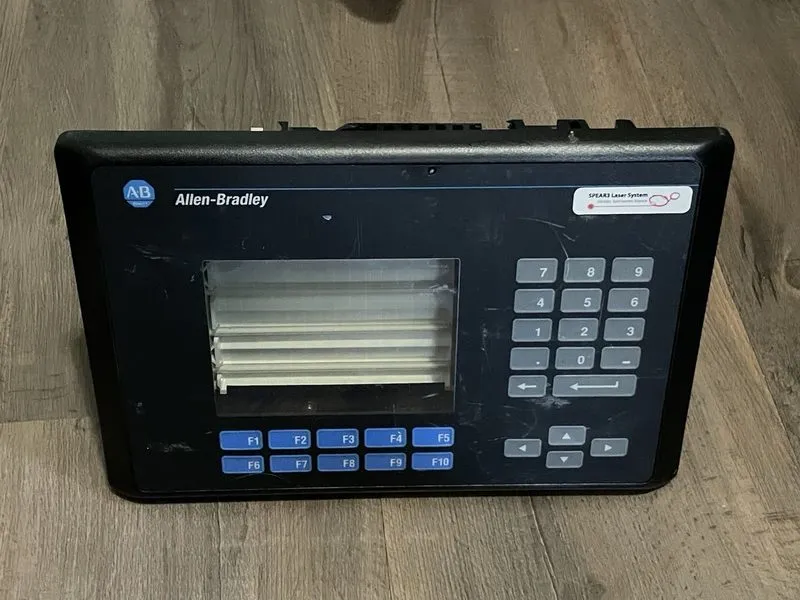 Панель оператора Allen Bradley PanelView 600 2711-B6C2 SER B Operator Interface 