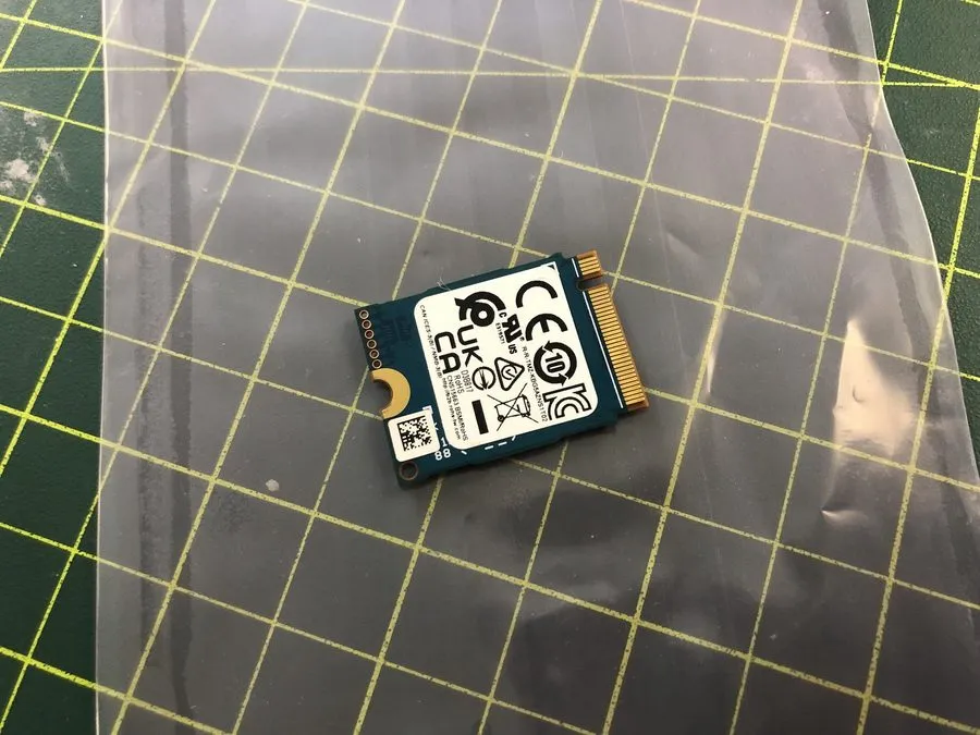 SSD-накопитель Kioxia BG5 1TB NVMe PCIe 4.0 M.2 2230 Mini SSD KBG50ZNS1T02
