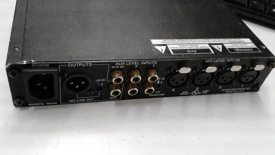 Микшерный пульт Shure SCM268 4 Channel Microphone Mixer Black