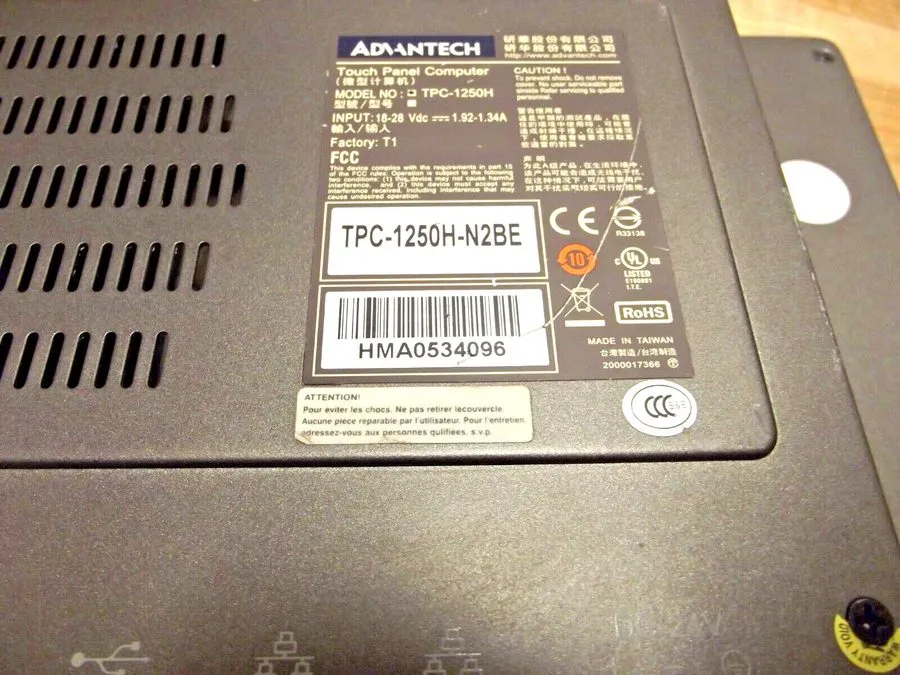Панель оператора ADVANTECH TPC-1250H-N2BE TPC 1250