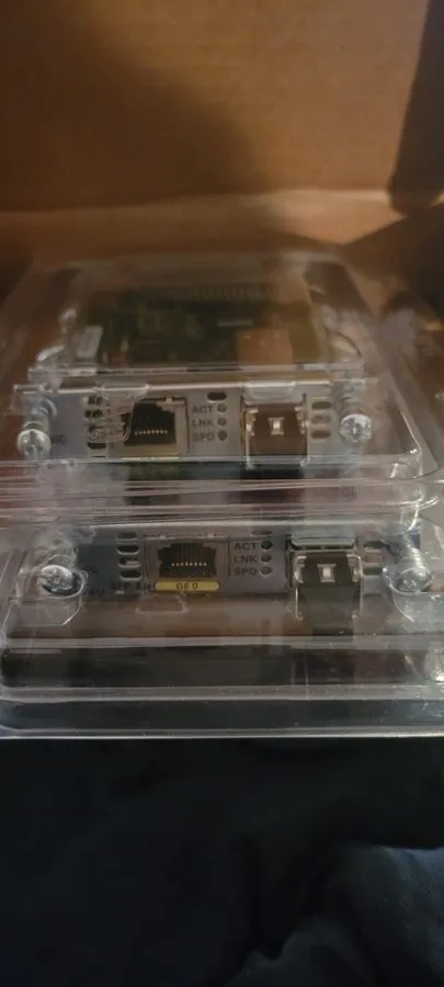 Трансивер Cisco EHWIC-1GE-SFP-CU 1-port Gigabit Ethernet Enhanced High-Speed WAN