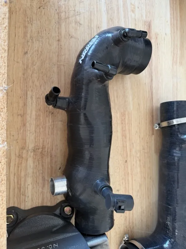 Трубопроводная арматура 04-21 Sti Perrin Turbo inlet, ID1050cc, Cobb Fuel Pressu — фото лота 1