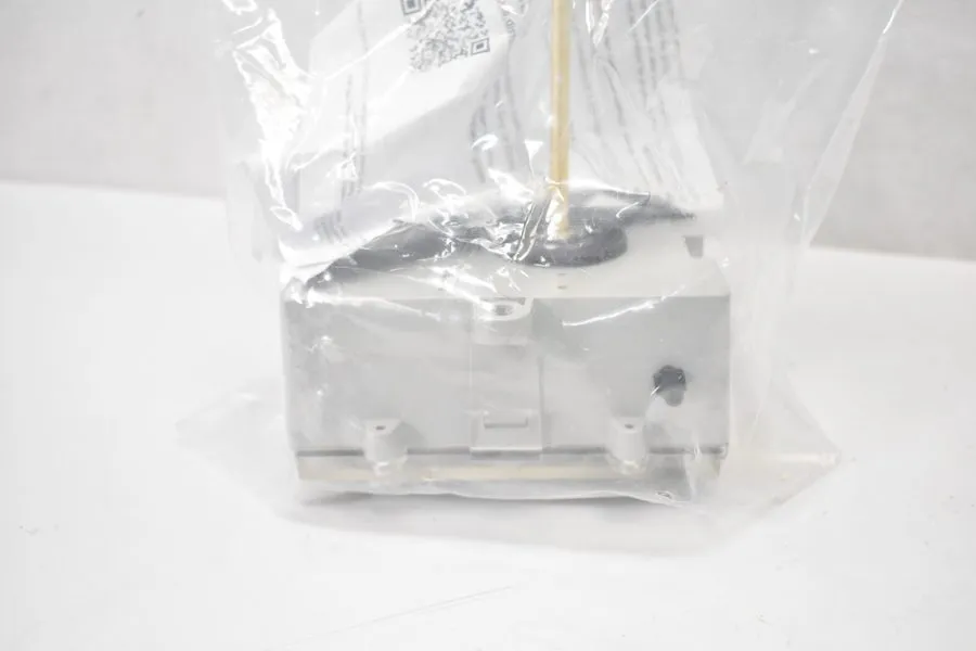 Датчик давления Distech Controls PS-2ADP04WCDP Differential Low Pressure Transmi