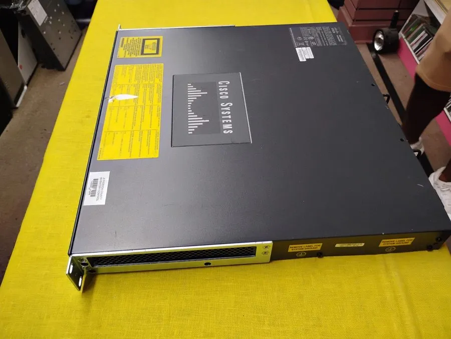 Коммутатор Network Switch Ethernet Gigabit RJ45 48 Port Managed SFP Cisco Cataly