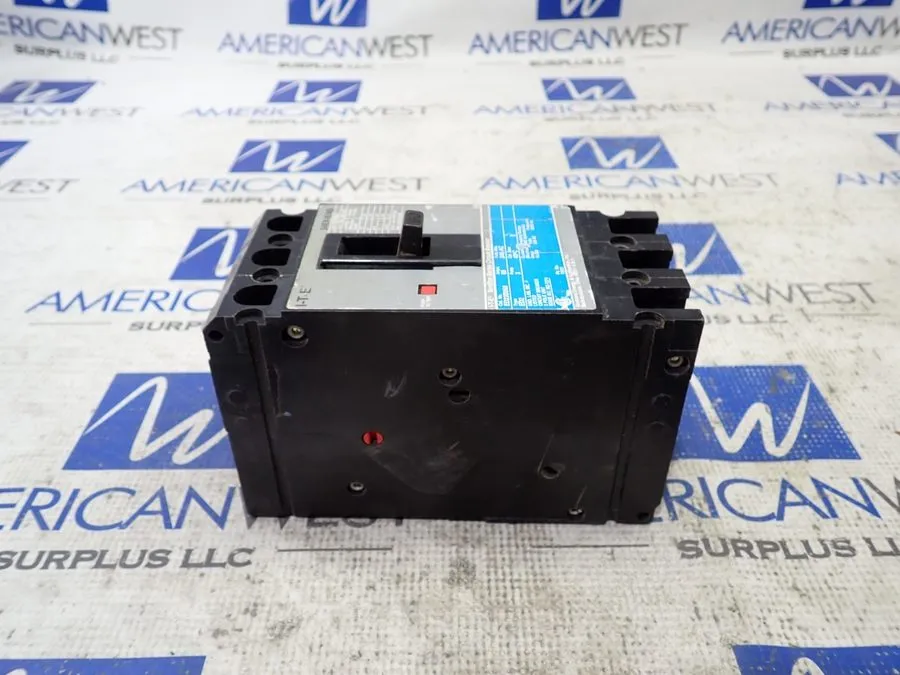 Автоматический выключатель ITE Siemens ED23B060 60 Amp 3 Pole 240 ED2 Sentron Ci