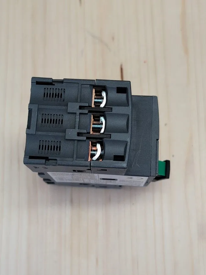 Автоматический выключатель Telemecanique GV2ME14 TeSys Motor Circuit Breaker 6-1 — фото лота 2