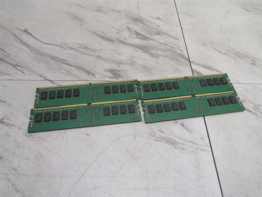 Модуль памяти SK Hynix 16GB 2Rx8 PC4-2400T DDR4 RDIMM Server RAM HMA82GR7AFR8N-U