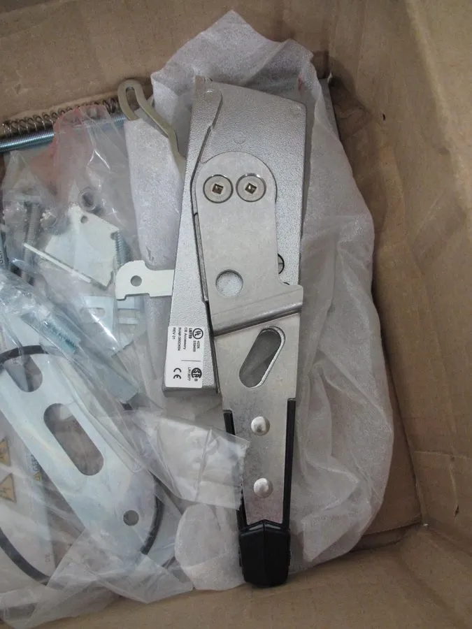 Автоматический выключатель Siemens 3VA91380DK84 Lv 3VA Circuit Breaker Variable 