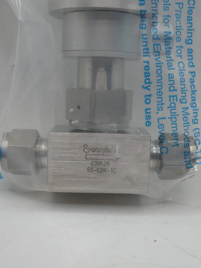 Клапан SWAGELOK SS-6BK-1C BELLOWS SEALED VALVE