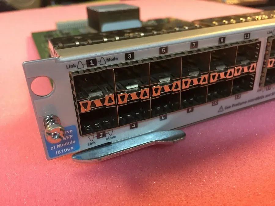 Линейная карта J8706A HP ProCurve 24 mini Gbic Ports ZL Module 5406zl 5412zl