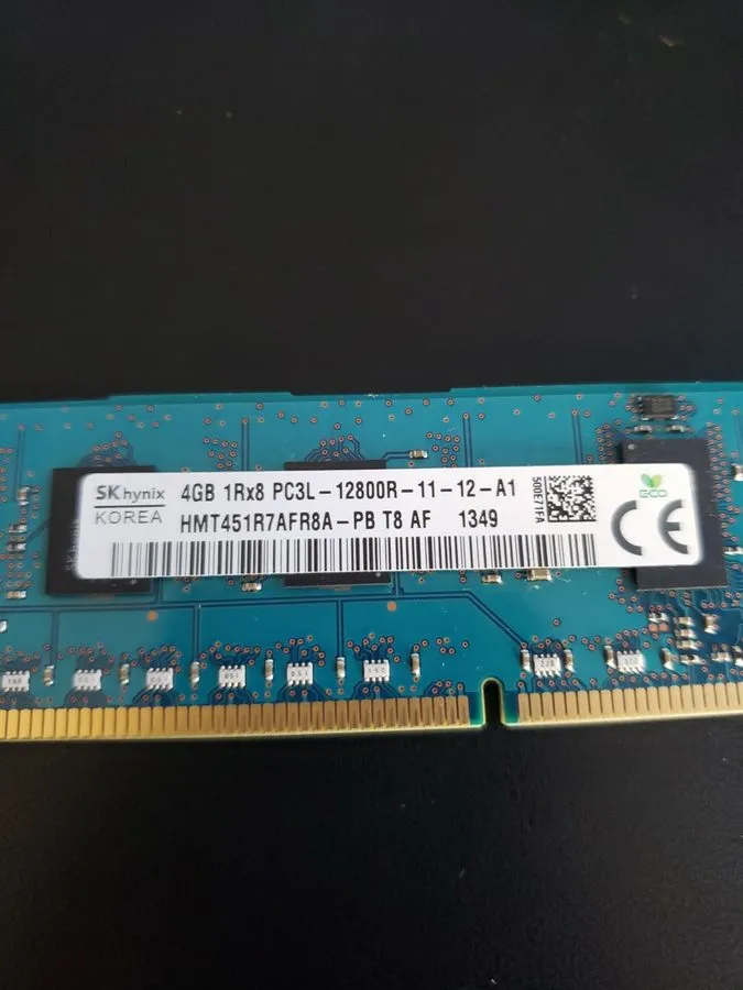 Модуль памяти SK hynix 4GB 1Rx8 PC3L-12800R DDR3 1600 MHz Server RAM HMT451R7AFR