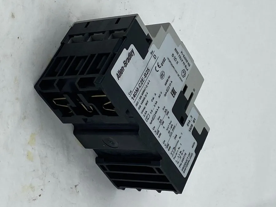 Автоматический выключатель Allen Bradley 140M-C2E-B25 Motor Protection Circuit B