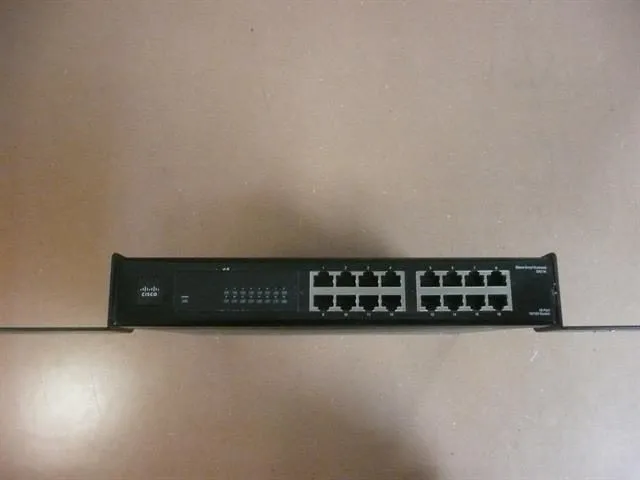 Коммутатор Cisco SR216