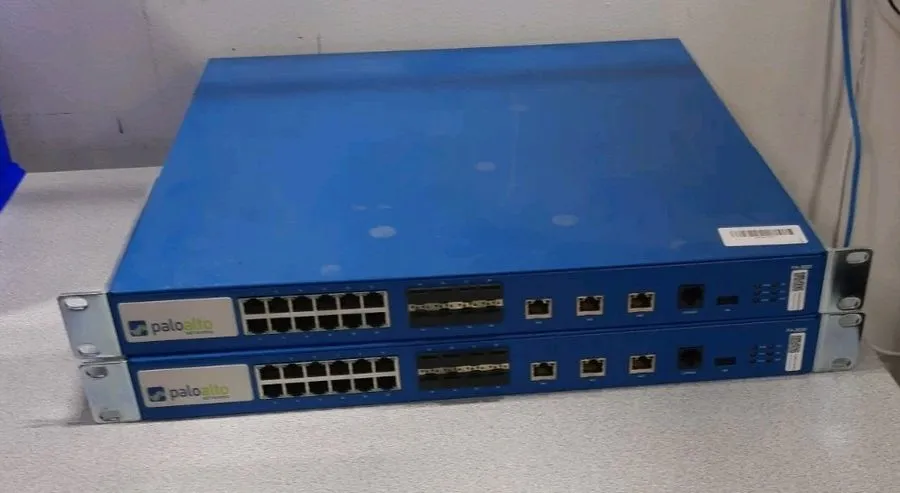 Межсетевой экран Palo Alto PA-3020 12-Port GbE 8-Port SFP Security Firewall