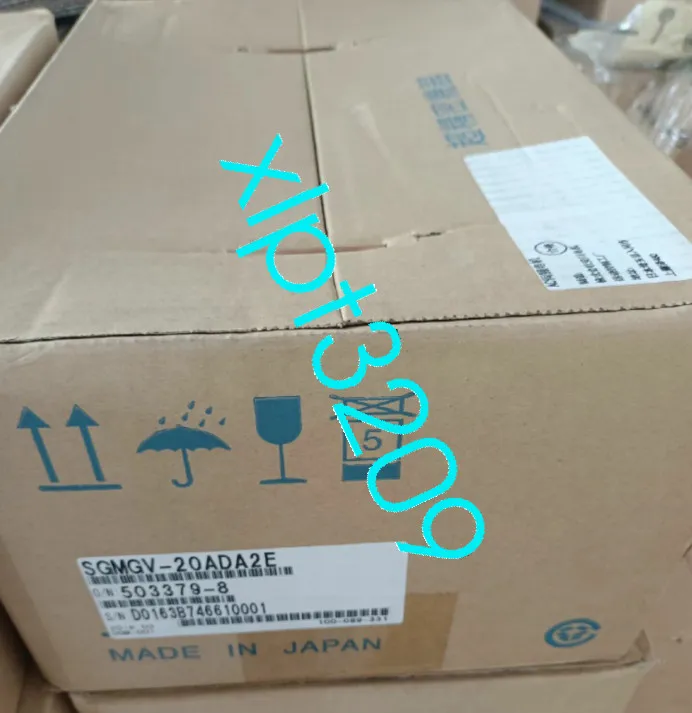 Серводвигатель YASKAWA AC SERVO MOTOR SGMGV-20ADA2E FREE