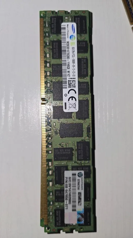 Модуль памяти -Samsung 8GB 2RX4 PC3L-10600R ECC REG M393B1K70QB0-YH9Q8