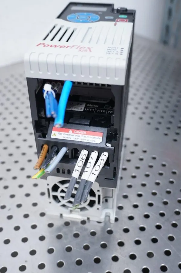 Частотный преобразователь ALLEN BRADLEY 25B-D6P0N114 POWERFLEX 525 AC Drive 2.2k