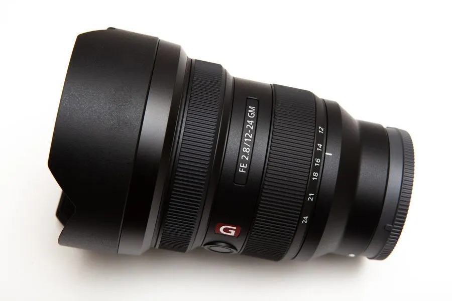 Объектив Sony SEL1224GM FE 12-24mm F2.8 GM Lens