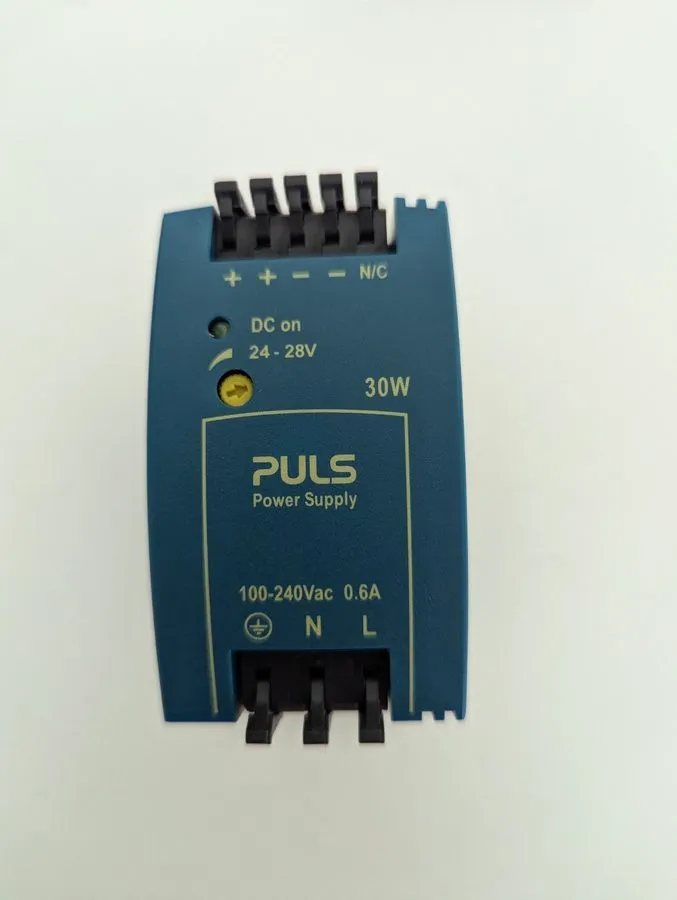 Блок питания PULS ML30.100 AC-DC Power Supply 30W 24 to 28VDC DIN Rail Input: 10