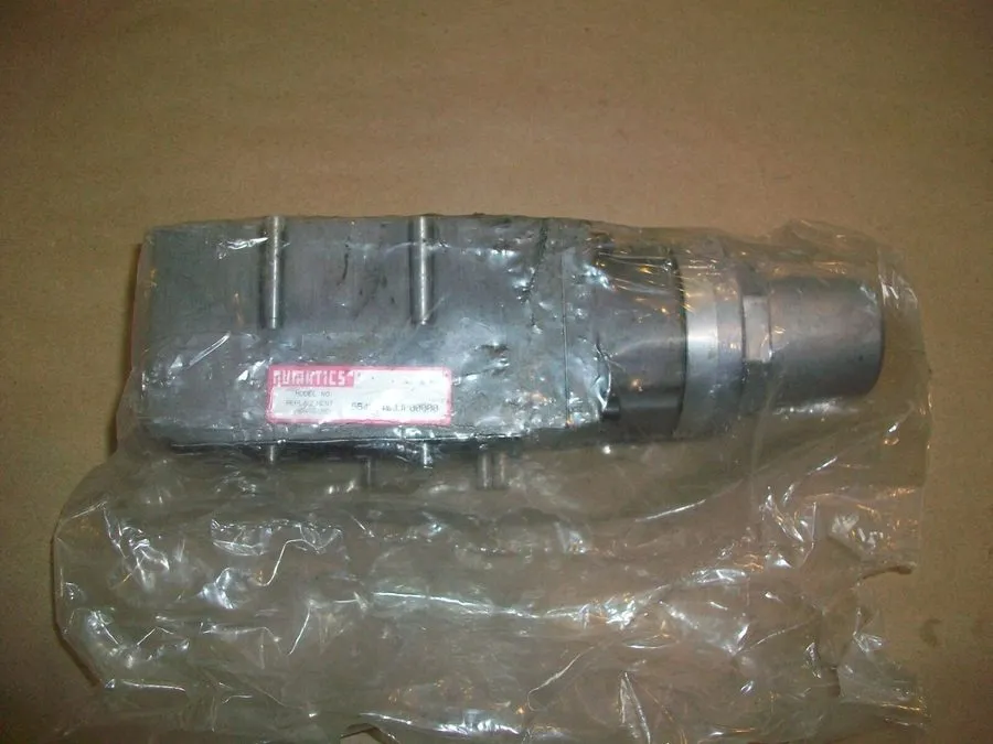 Регулятор давления Numatics Pneumatic Valve 554RS100JP00000