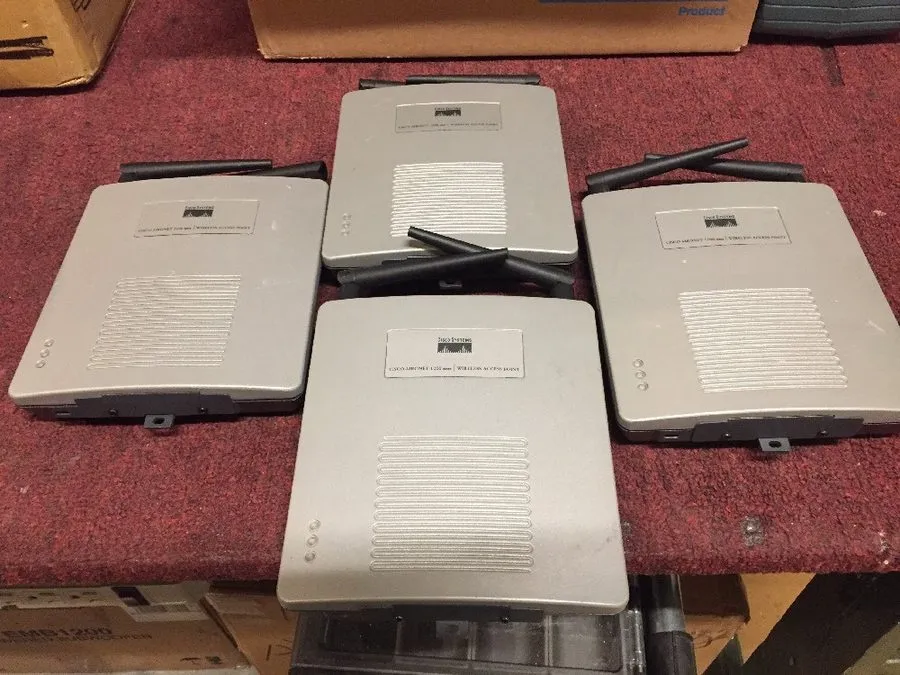 Точка доступа 4 Cisco Aironet 1200 Wireless Access Point
