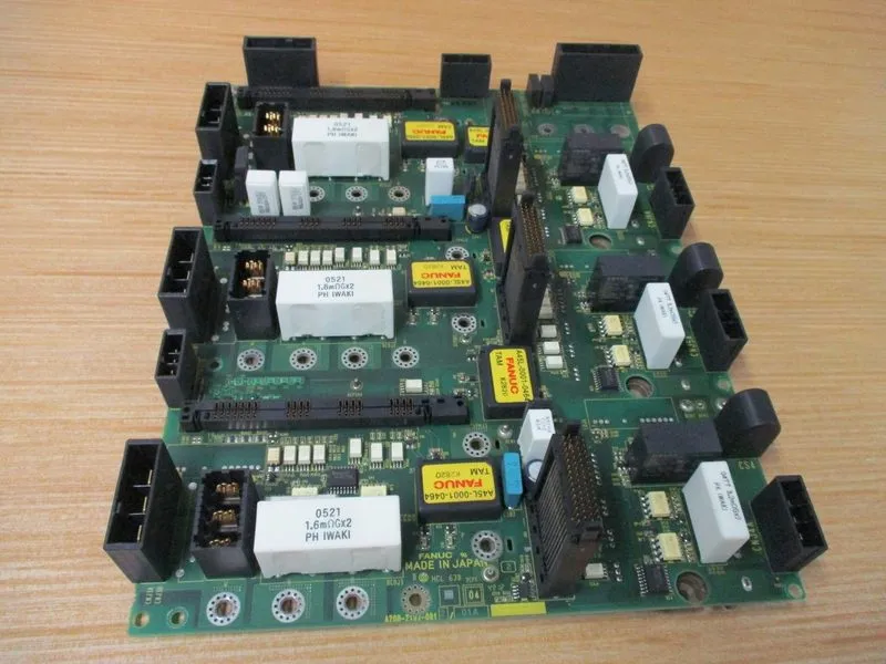 Робот Fanuc A20B-2102-0012 Servo Amplifier Motherboard A30B21020012 Rev. 01A