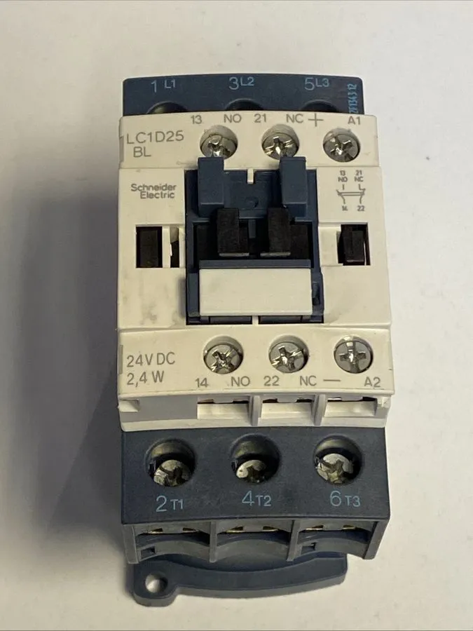 Контактор SCHNEIDER ELECTRIC LC1D25 Tesys Contactor 40A 690V 600V AC IEC/EN 6094