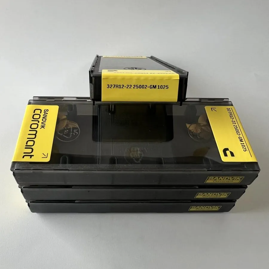 Режущий инструмент Sandvik / 327R12-2225002-GM 1025 / carbide turning insert