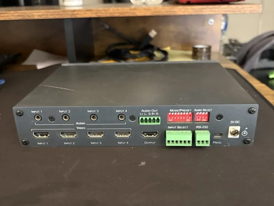 Видеокоммутатор Kramer VS-411UHD 4x1 HDMI Video Switcher