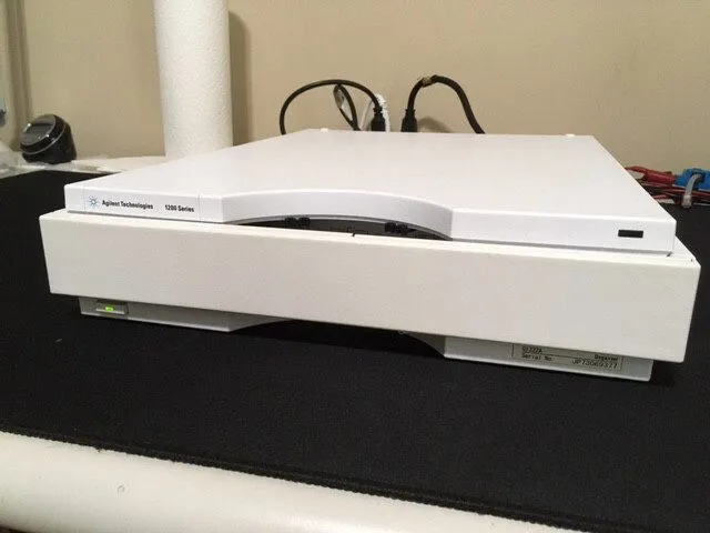 Хроматограф Agilent G1322A HPLC 4-CH Vacuum Degasser — фото лота 4