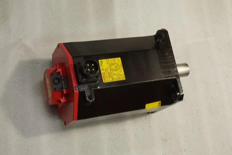 Серводвигатель FANUC A06B-0247-B100 4kW 3000RPM 230V 200Hz AC Servo Motor