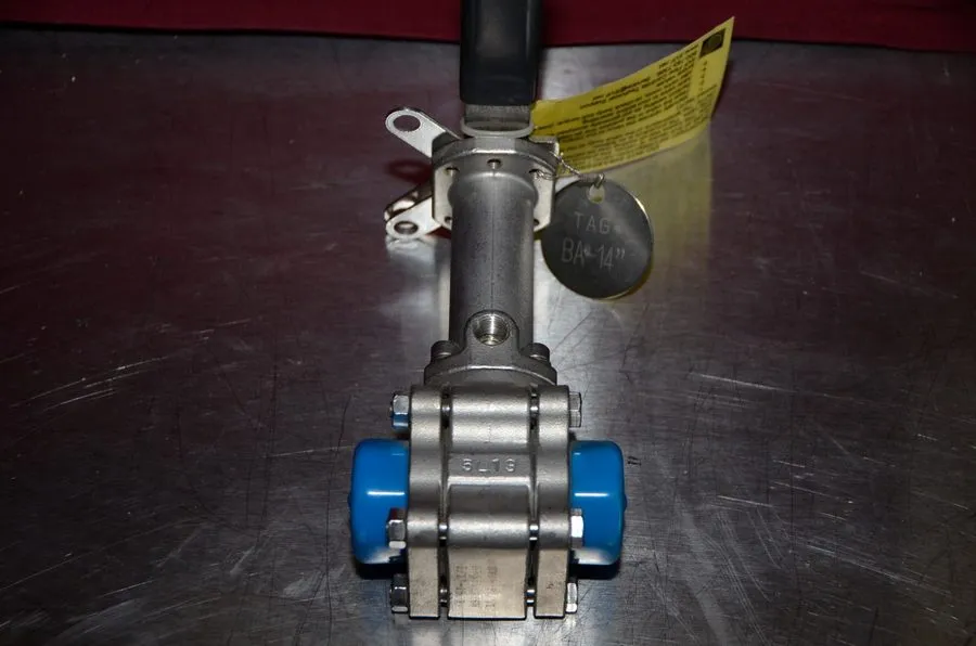 Клапан SVF Flow Controls 3/4 inch Stainless Steel Ball Valve B86666ATSW — фото лота 1
