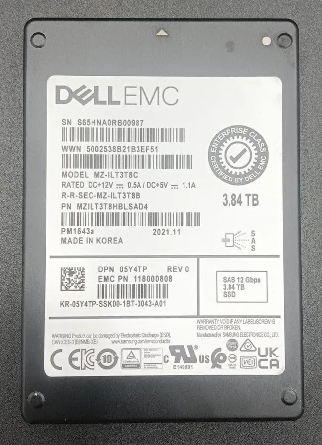 SSD-накопитель CRNPH DELL 3.84TB Samsung PM1643a SAS 12GBPS RI 2.5" SSD MZ-ILT3T