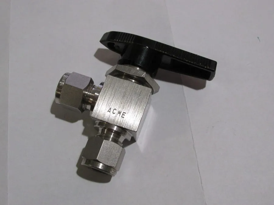 Клапан SWAGELOK 316 SS SS-43S6-A Ball Valve 2W — фото лота 1