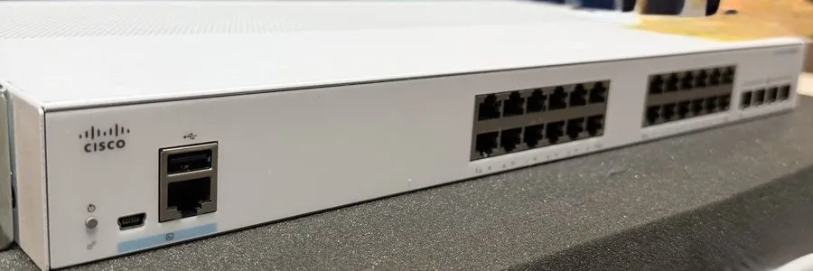 Коммутатор Cisco CBS350-24T-4G 24-Port Managed Ethernet Switch C1109DS