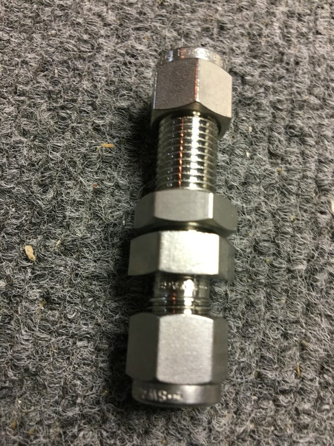 Фитинг Swagelok SS-400-61 Stainless Steel Tube Fitting, Bulkhead Union MFGD
