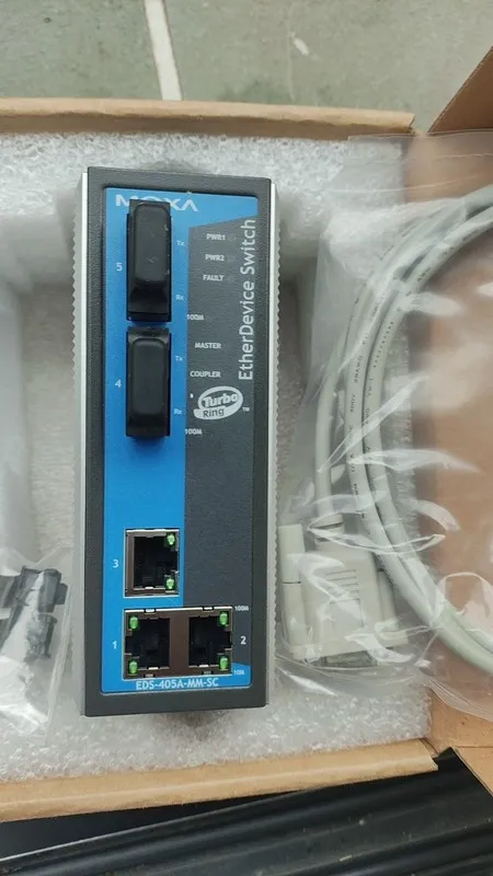 IIoT-устройство MOXA EDS-405A-MM-SC-T Ethernet switch