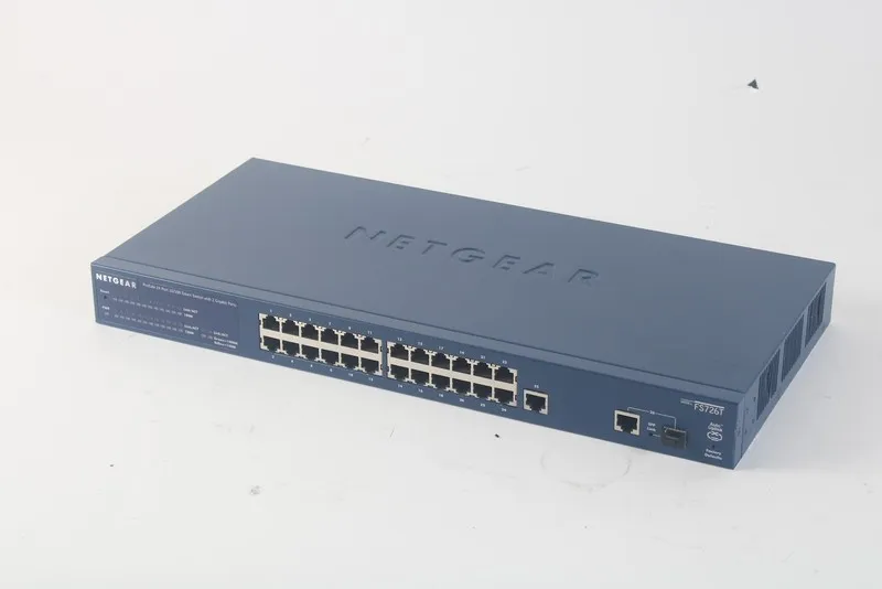 Коммутатор Netgear Prosafe FS726TP V1 24-Port 12-Port PoE Smart Ethernet Switch