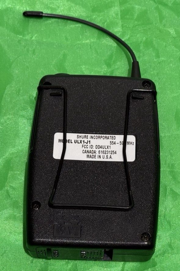 Передатчик Shure ULX1-J1 Wireless Bodypack Transmitter 554-590MHz w/ 185 Microph