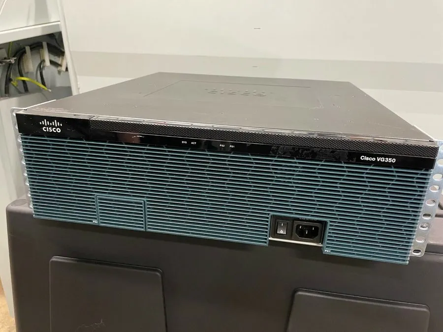 Коммутатор Cisco VG350/K9 VG350-SPE150/K9 High Density Voice over IP Analog Gate