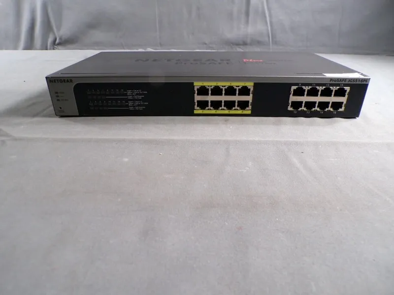 Коммутатор NETGEAR PROSAFE PLUS JGS516PE