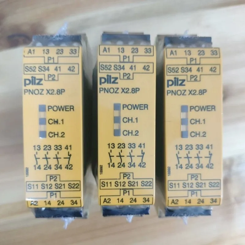 Реле безопасности PILZ 777301 Safety relay PNOZ X2.8P 24VAC/DC